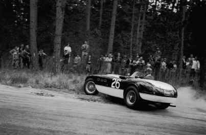 Sterling Edwards has a moment with his Ferarri 340 in 1954: Photo: Ralph Poole
